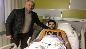Denizlili oyuncu bıçak altına yattı