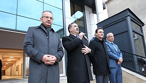 Güler ve Köşker bayrak töreninde
