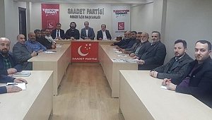 Korkmaz"Bu millet size mecbur değil"