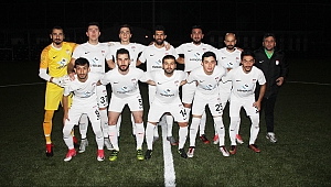 Tayfun 1-1 eriyor