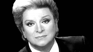 Zeki Müren doğum gününde unutulmadı