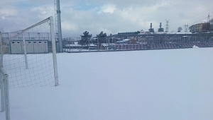 Çerkeşli-İzmit FK maçına kar engeli