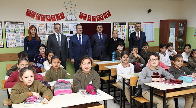 Güler ve Köşker öğrencilerle buluştu