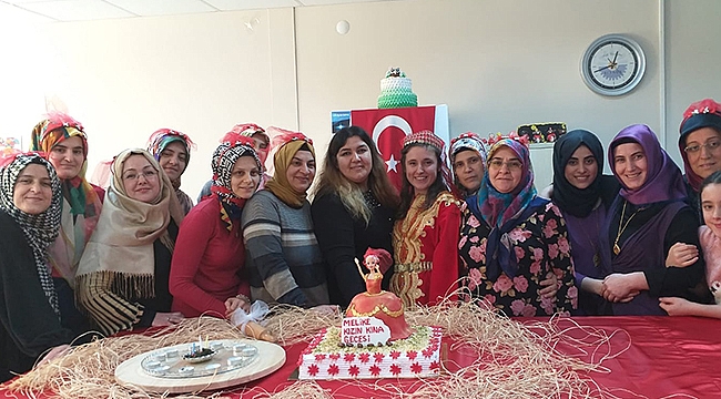 KO-MEK kursiyerlerinden kına gecesi!