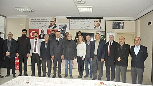 “Mevcut yönetim halktan kopmuştur”