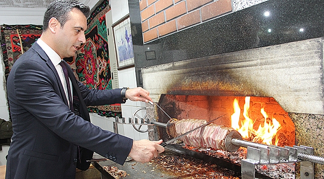 Törk esnafla buluştu