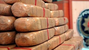 1 haftada 402 gram esrar ele geçirildi