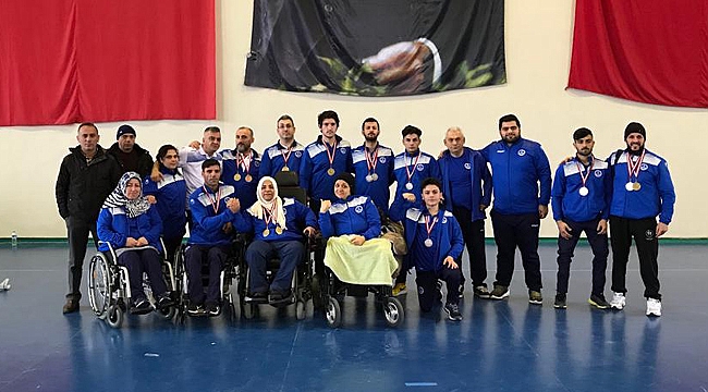 Bilek güreşçileri 'engel' tanımıyor
