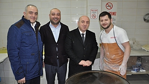 Bıyık, esnaflarla bir araya geldi