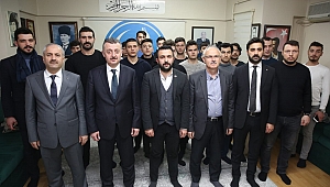 Büyükakın, ülkücülerle buluştu