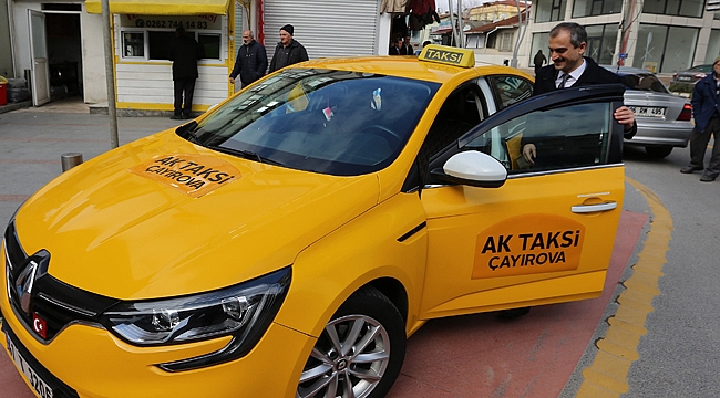 Çiftçi "AK Taksi" ile Çayırova yollarında