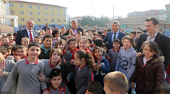 ''Eğitim gündemimizin ilk sırasında"