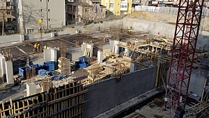 Otopark şekillenmeye başladı