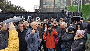 Ünlü edebiyatçı direnişe destek verdi!