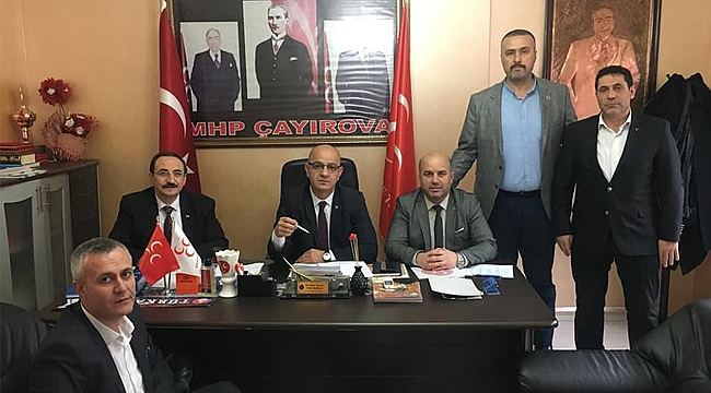 Ünlü, MHP Çayırova’yı ziyaret etti
