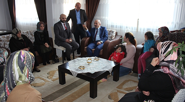 Zinnur Büyükgöz vatandaşla iç içe