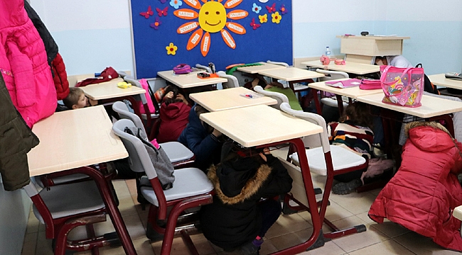 Akça Koca Bilgievinde deprem tatbikatı