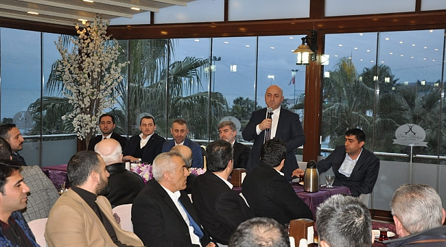 Çakır ve Bıyık, emlakçılarla buluştu