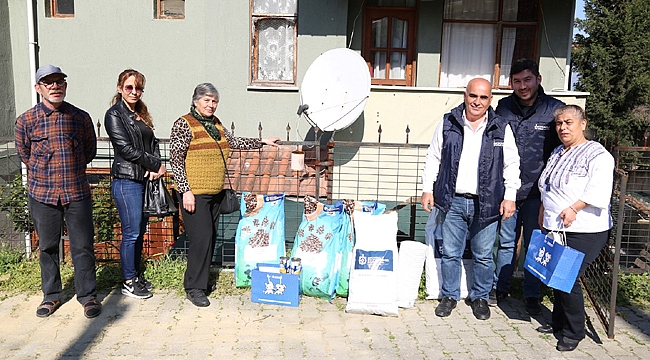 Hayvansever derneklere Büyükşehir’den yardım