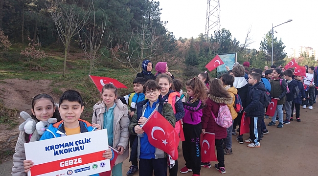 Öğrenciler doğayla iç içe ders işledi