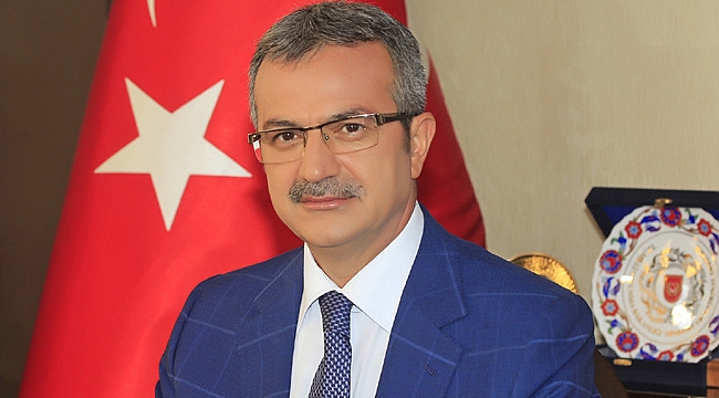"Tüm insanlığa hayırlar getirmesini diliyorum"