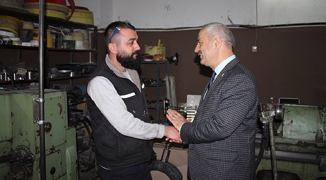 Zinnur Büyükgöz, işçilerle bir araya geldi