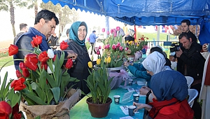 12. Lale Festivali coşkuyla başladı