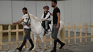 Çaka ve Amigo 23 Nisan çocuklarını bekliyor