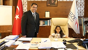 Ekin Su Mercan, rektör koltuğuna oturdu