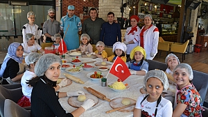 En lezzetli pizzalar çocuklardan