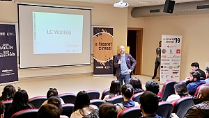 GTÜ'de e-ticaret zirvesi düzenlendi