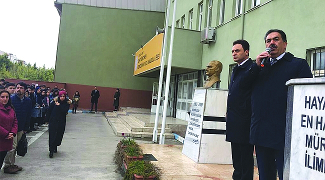 Güler ve Doğan, bayrak törenine katıldı