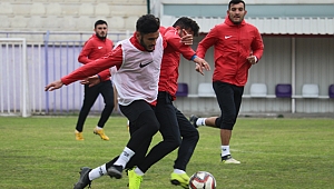 Hırs doluyuz