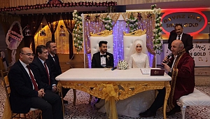 Muzaffer Bıyık, ilk nikahı kıydı