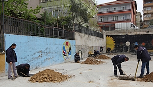 Okul bahçesi yeşille donatılacak