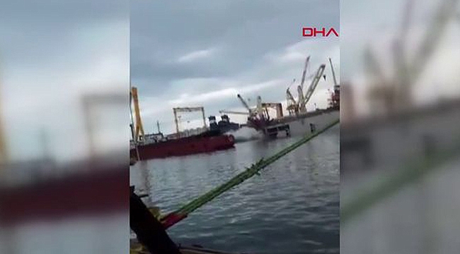 Tuzla'da bir tersanede vinç denize devrildi