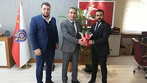 Ülkü Ocakları Murat Şeker'i ziyaret etti