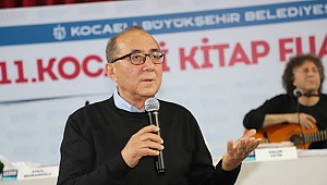 Behramoğlu'ndan şiir dinletisi