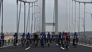 Bisikletle Osmangazi Köprüsü'nden geçtiler