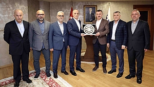 Büyükakın, Türk-İş heyetini ağırladı