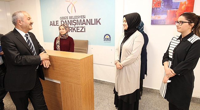 Büyükgöz, danışma merkezini inceledi