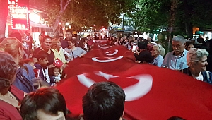 CHP Darıca'dan fener alayı yürüyüşü