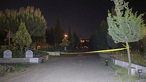 Çocuklar mezarlıkta kavanoz içinde buldu!