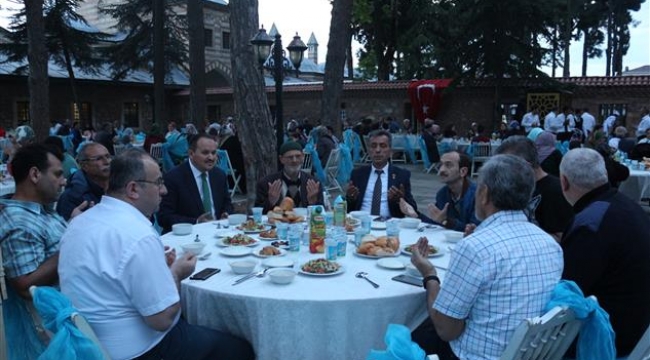 Gebze Müftülüğü'nden anlamlı iftar