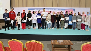 Geleceğin yazarları sertifikalarını aldı