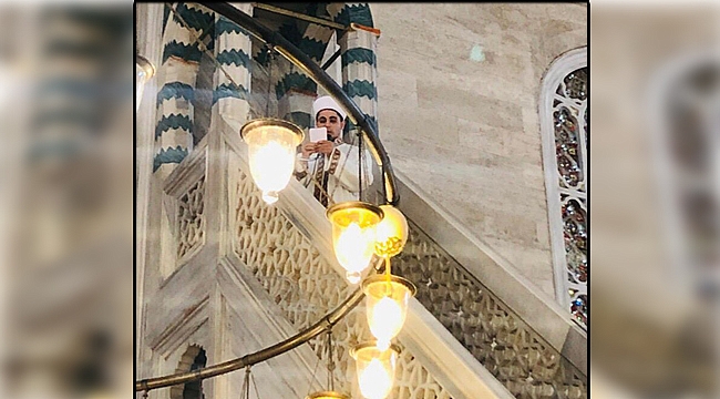 Genç, Süleymaniye'de minbere çıktı