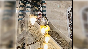 Genç, Süleymaniye'de minbere çıktı