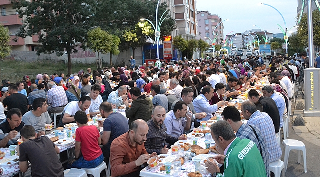 Giresunlular iftarda bir araya geldi