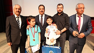 Matematik olimpiyatlarında ödüller verildi