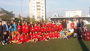 Mollafenari geleceğini arıyor